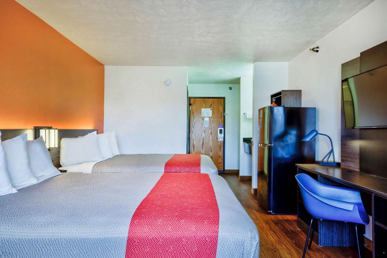 Motel 6-Percival, Ia Council Bluffs Eksteriør billede
