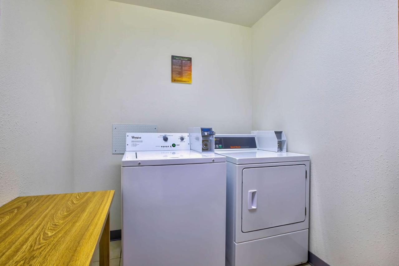 Motel 6-Percival, Ia Council Bluffs Eksteriør billede